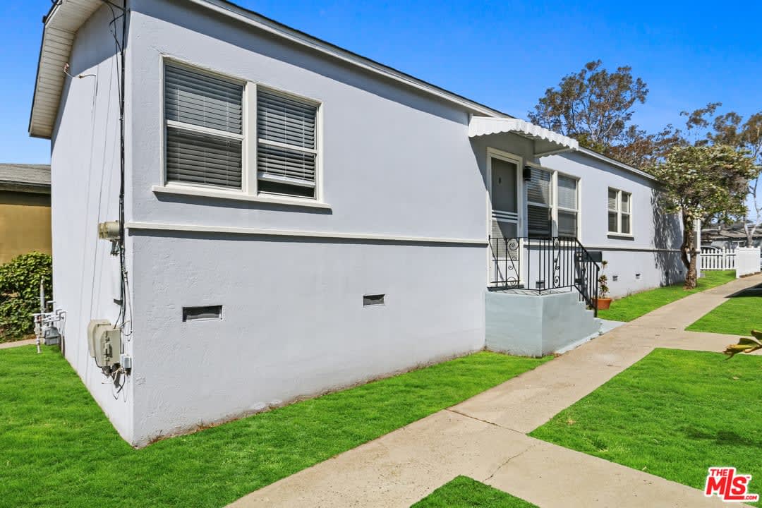 2454 Ocean Park Blvd Bathurst Coastal Properties Manhattan Beach