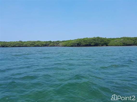 2-acre Slice of Island Paradise on North End of Cross Caye Belize