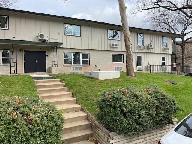 306 E 30th St, #216