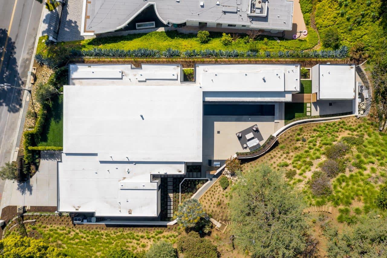 1241 Loma Vista Drive, Beverly Hills The Fridman Group