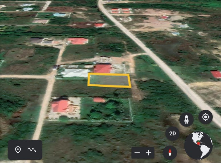 Large construction lot on the east end of Lake Garden upscale residential community