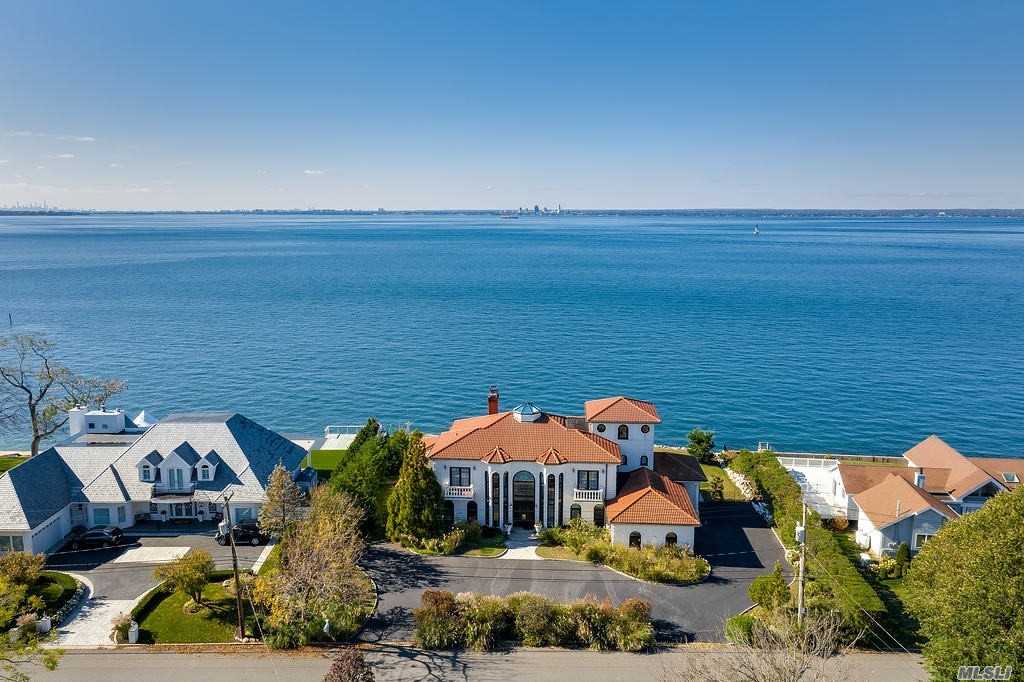 36 Westland Drive, Glen Cove 11542