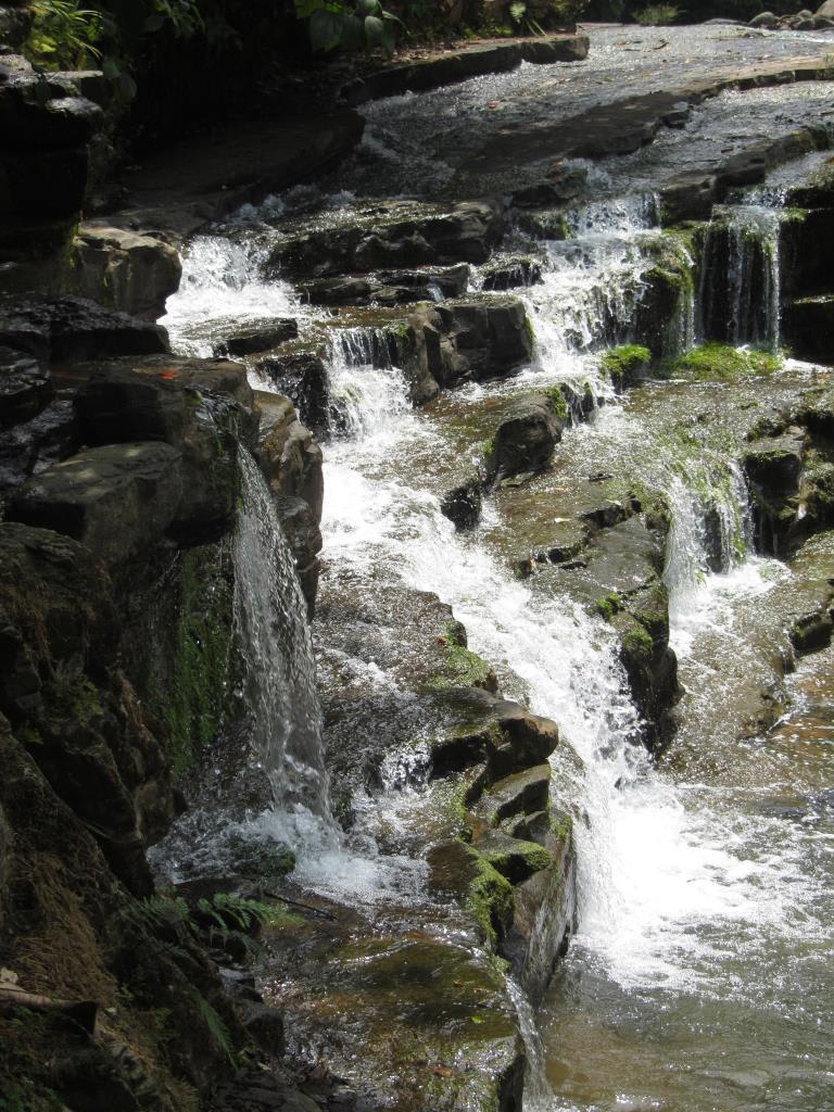 Stunning Off-Grid Eco-Friendly Penthouse Apartment image