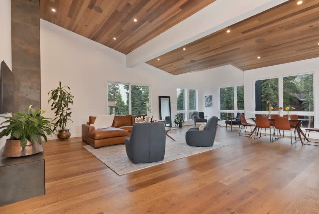 380 Pine St, Mammoth Lakes CA