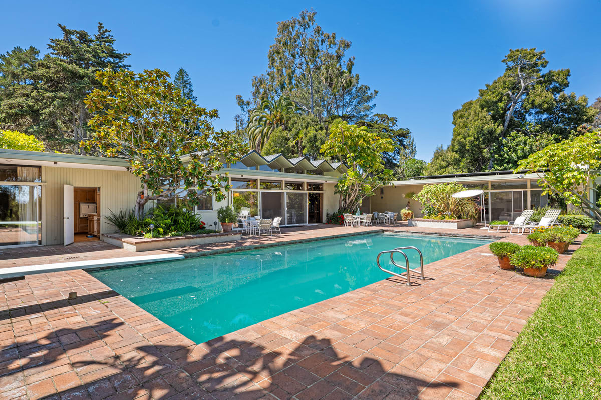 Mid-Century Modern by Frank Lloyd Wright Apprentice! The Dupont Residence: 4545 North Lane