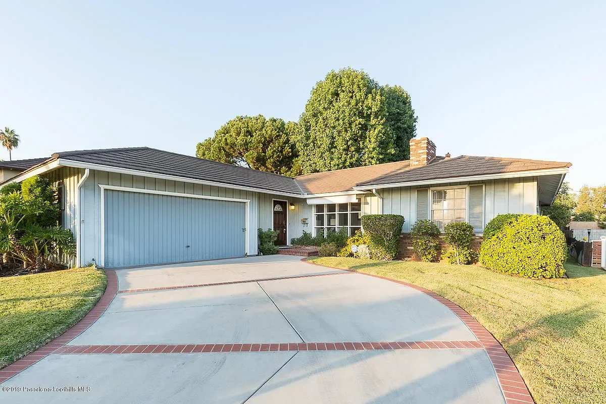 460 Cliff Drive