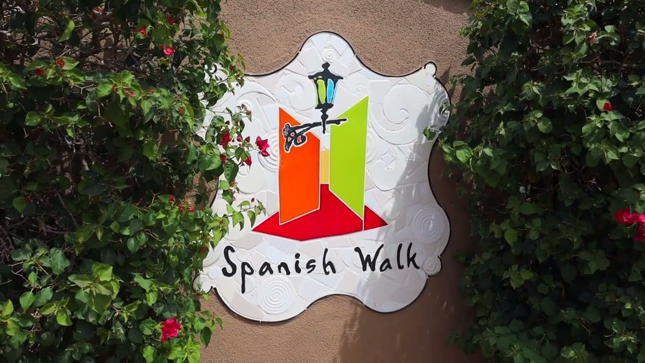 424 Via De La Paz Palm Desert, CA 92211