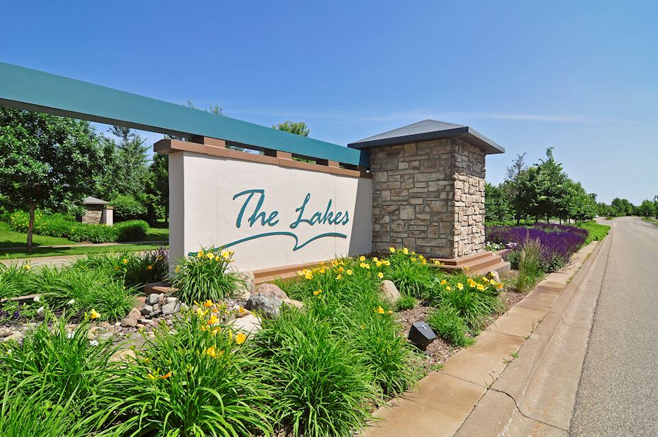 The Lakes Neighborhood Guide Modern Edge Real Estate Group