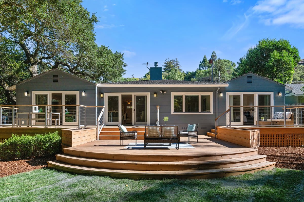 800 Laurelwood Drive, San Mateo