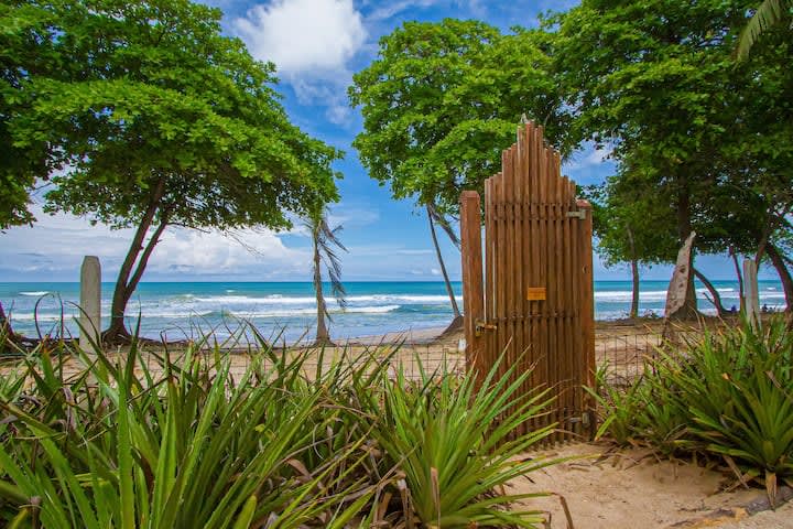 Oceanfront Lot in Santa Teresa