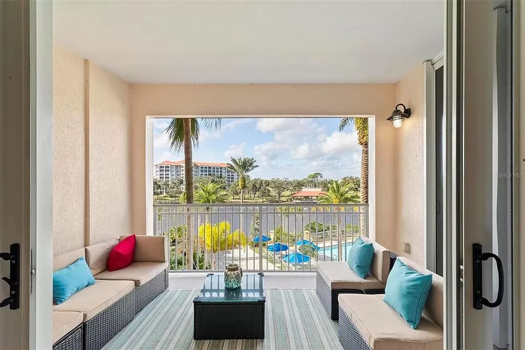 102 YACHT HARBOR DRIVE Unit: 369