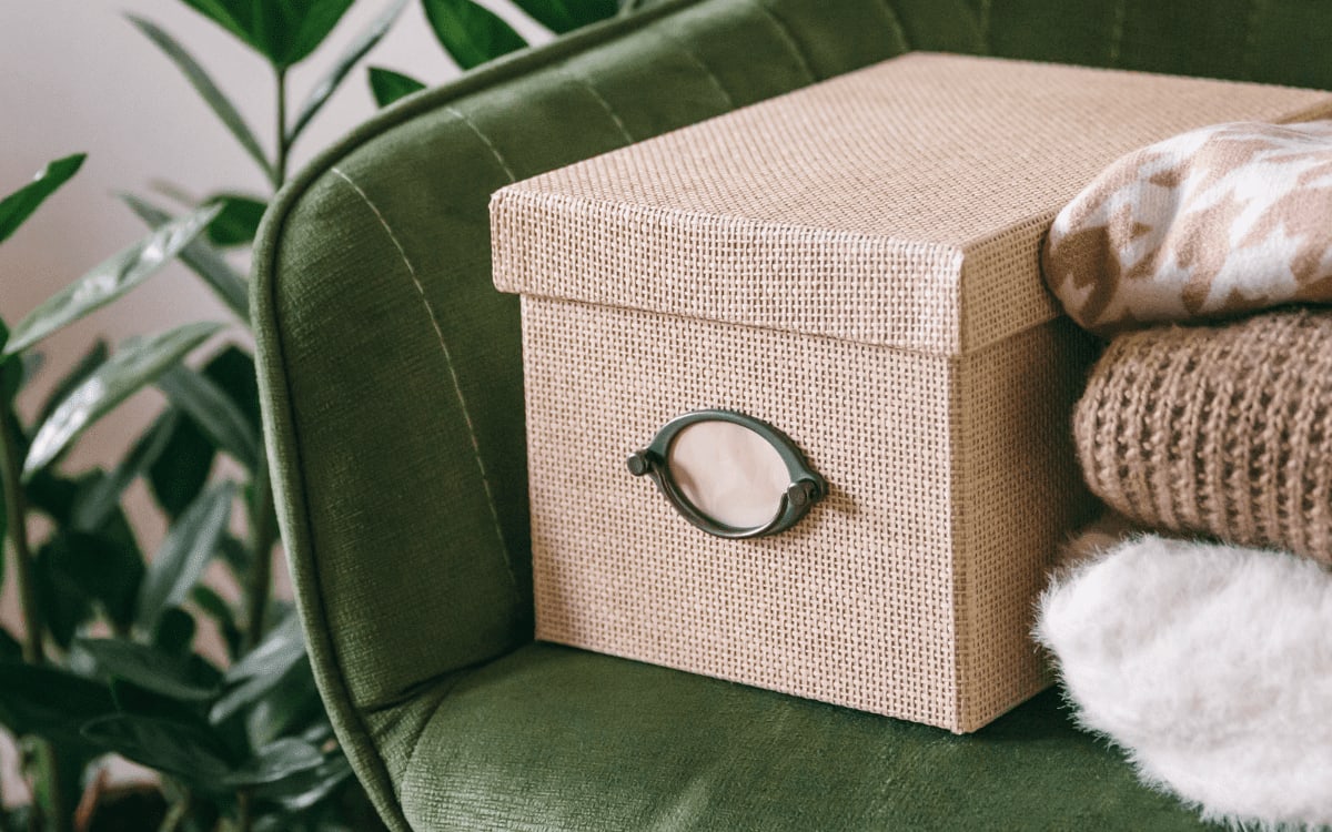 4 Trending Decluttering Methods Just in Time for Spring