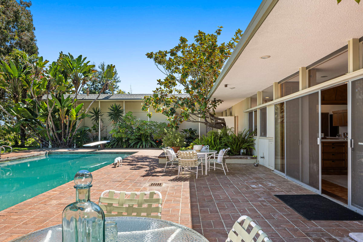 Mid-Century Modern by Frank Lloyd Wright Apprentice! The Dupont Residence: 4545 North Lane