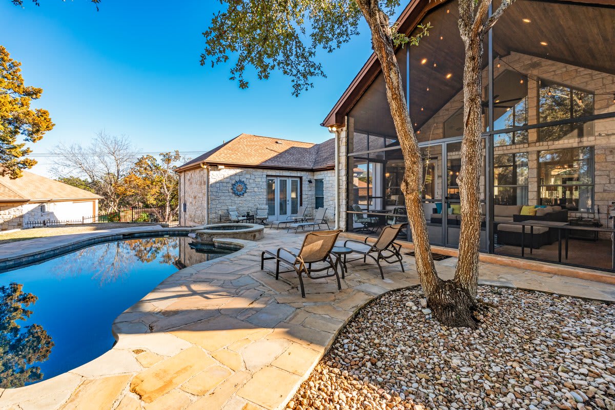 Hill Country Oasis