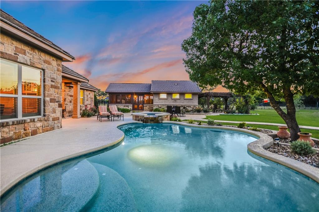 110 Whitney Woods Cir