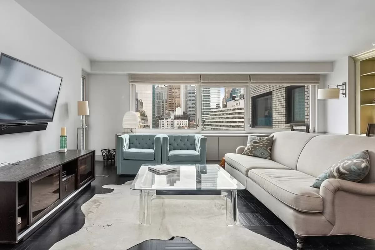 303 East 57th Street Unit: 17F