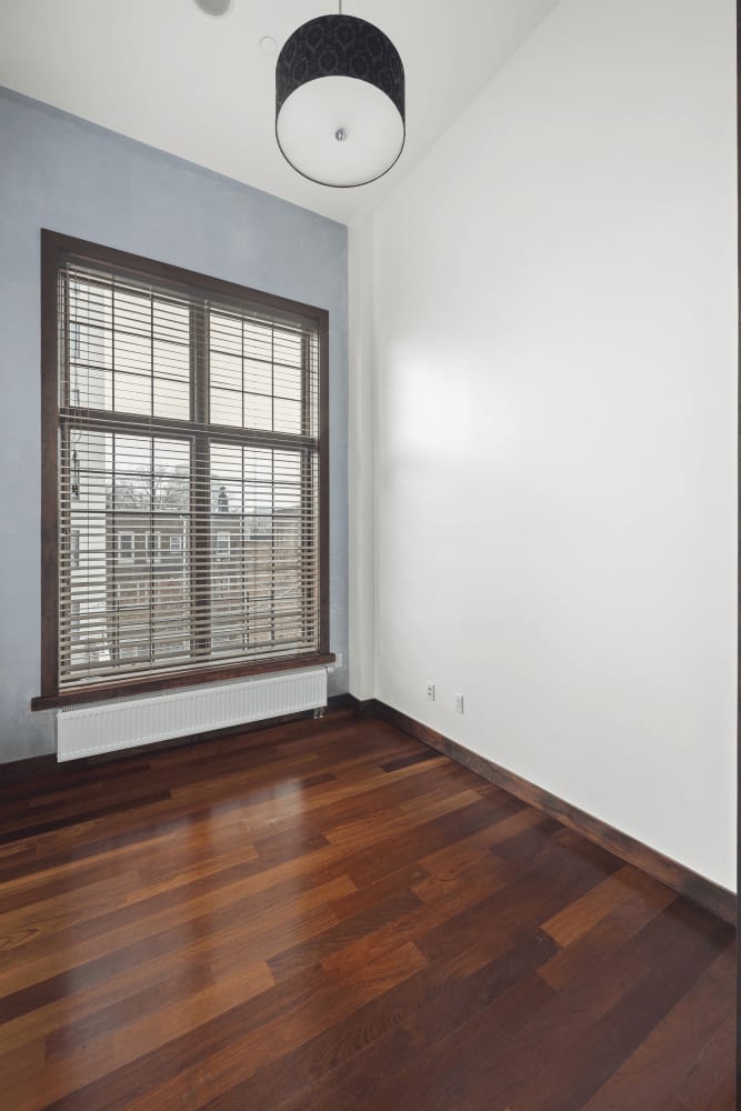 605 Manhattan Avenue Unit: 4