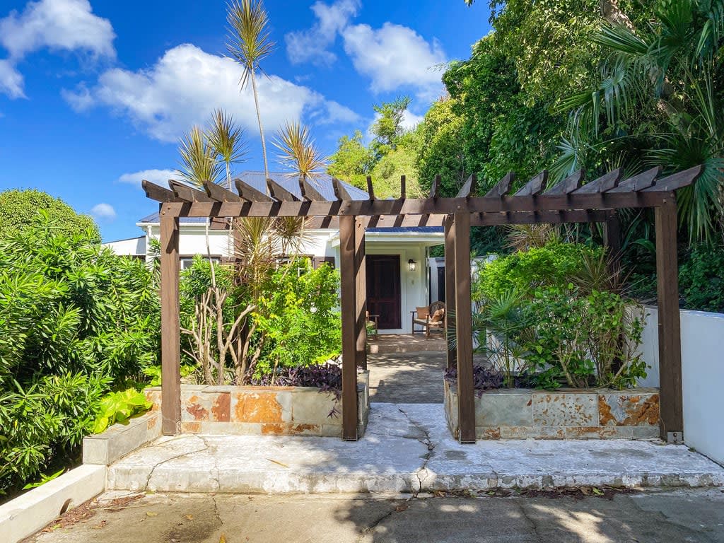 Coral Hill Road West End, Tortola VG1110 2 Beds 2.5 Baths Luxury