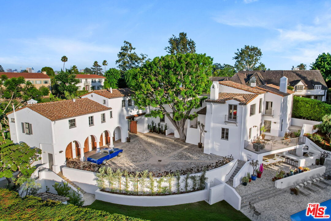 Wilshire Country Club Spanish Estate