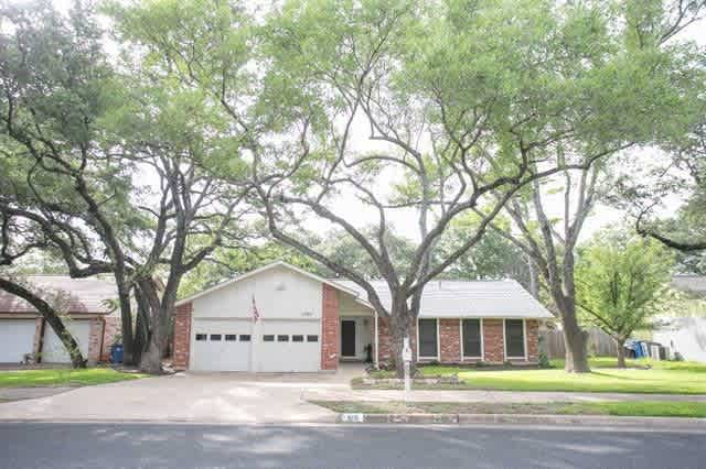 11715 Blackhawk Dr