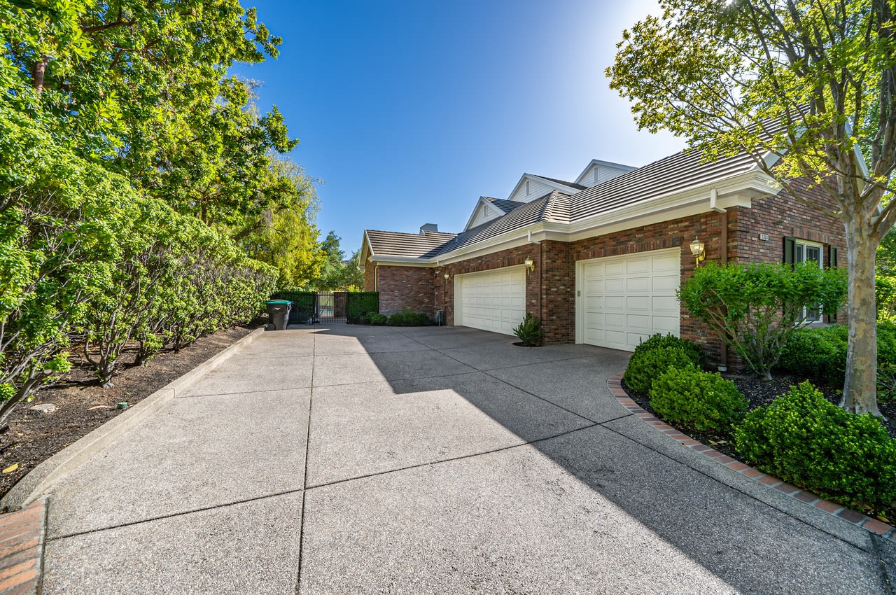 1833 Spumante Place, Ruby Hill