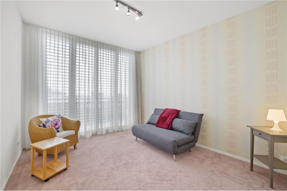 ZUG, SWITZERLAND Toronto Real Estate Penthouse Queen