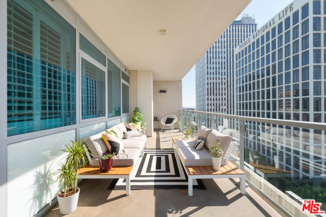 3785 Wilshire Blvd Unit: 805