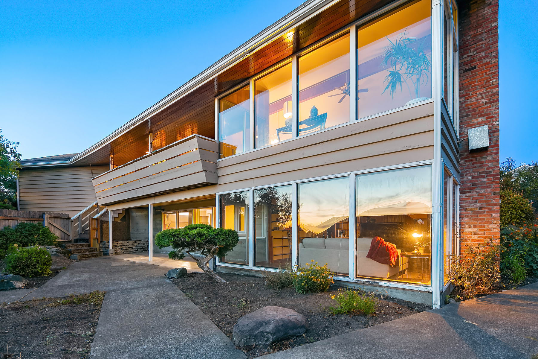 Denise Monaghan O'Connell Bellevue Real Estate Agent