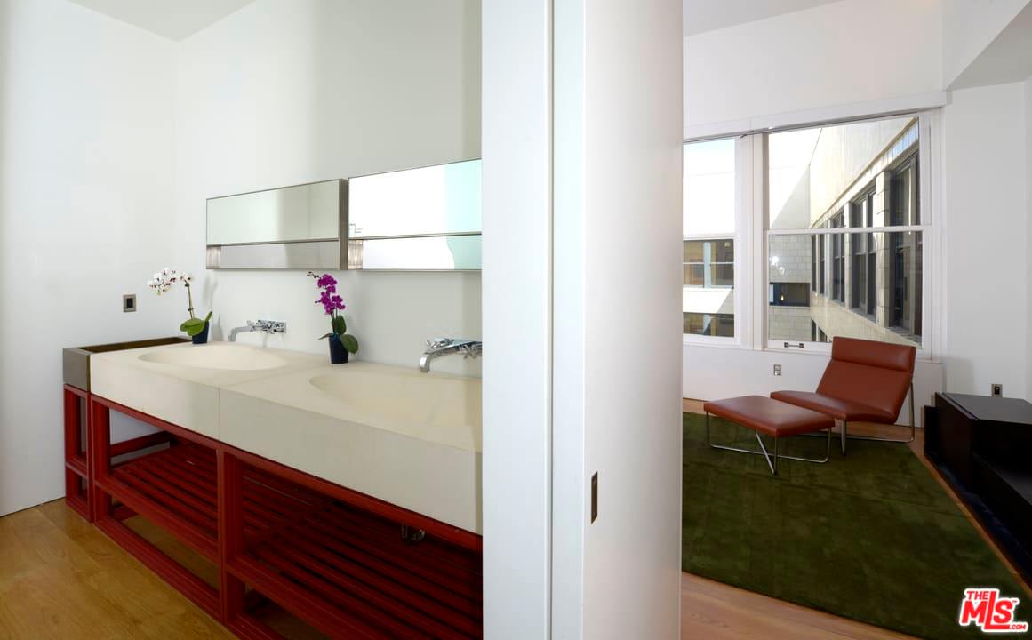 257 S Spring St, Unit PHMN