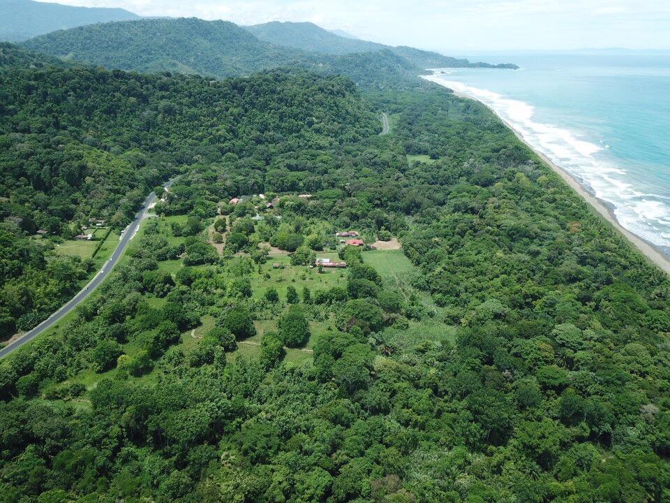 Finca Baru del Pacifico, Beachfront perfect for Health and Wellness Center