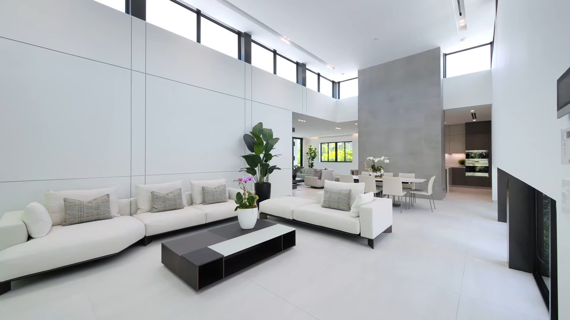 Modern Architectural Masterpiece New Construction