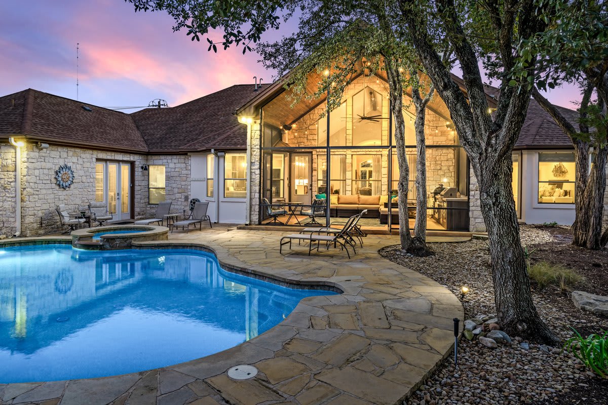 Hill Country Oasis