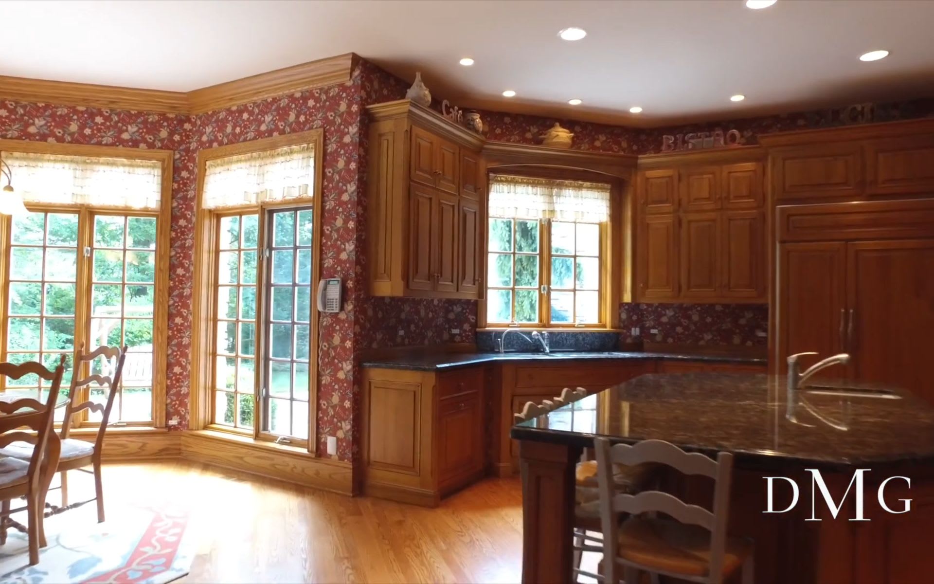 803 AMBRIANCE, BURR RIDGE, IL DAWN MCKENNA GROUP video preview