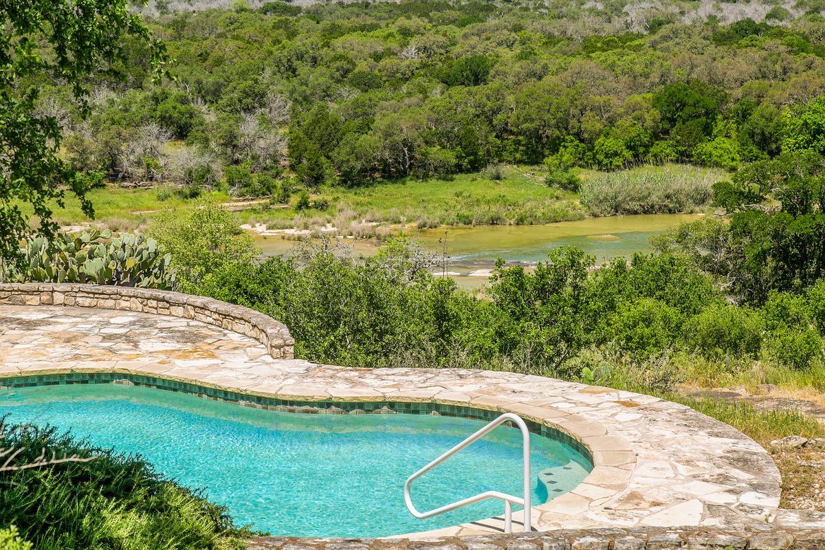 PEDERNALES RIVER RANCH 200.28 ACRES