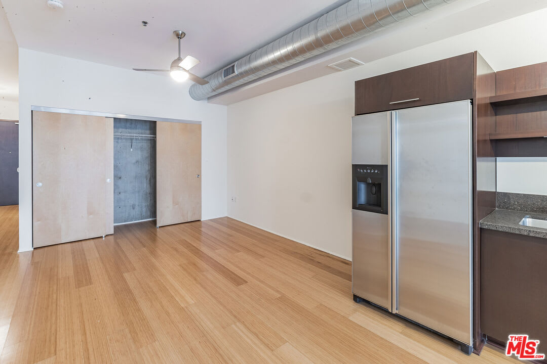 1111 S Grand Ave #1205