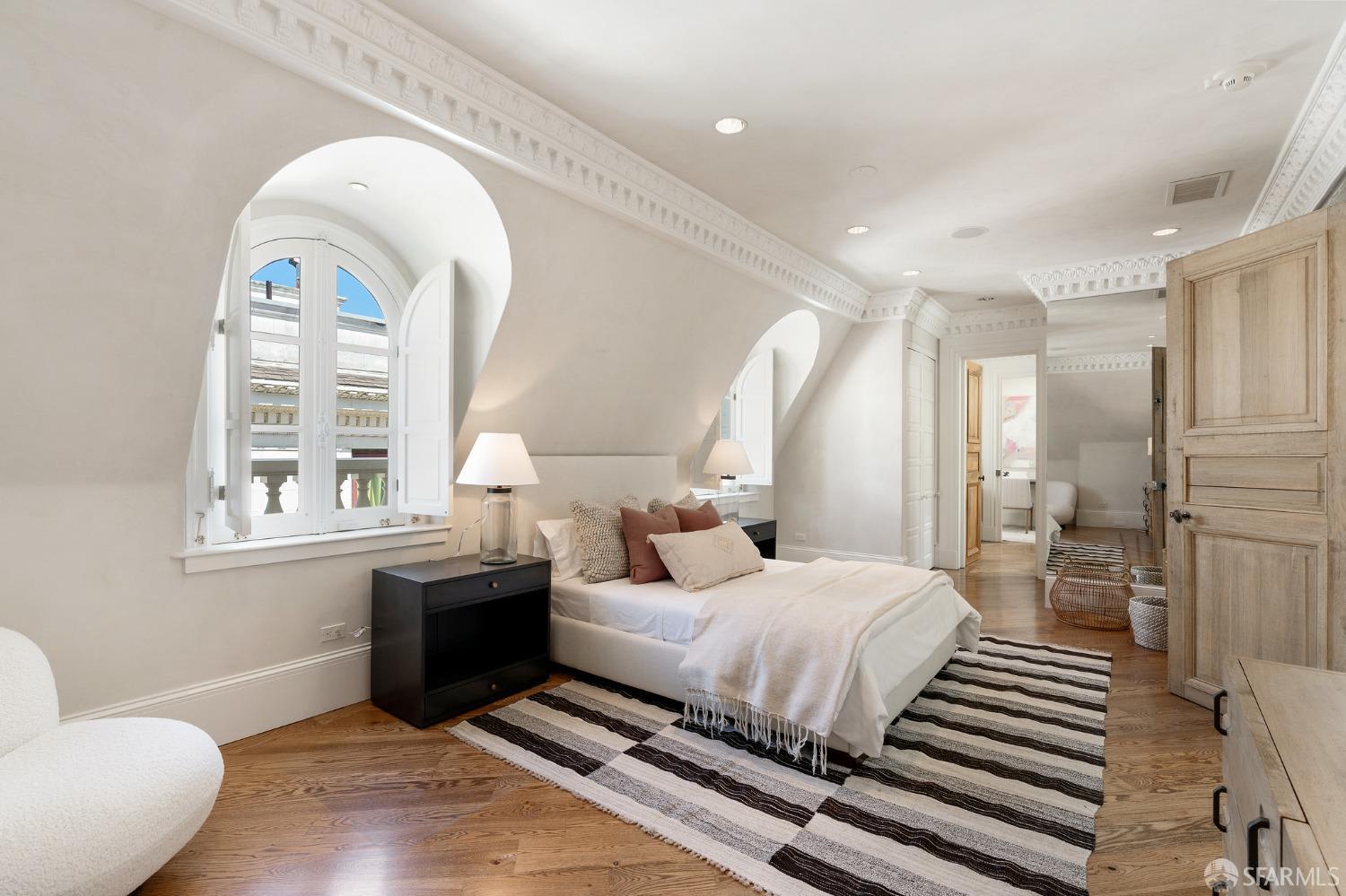 Pacific Heights Homes for Sale