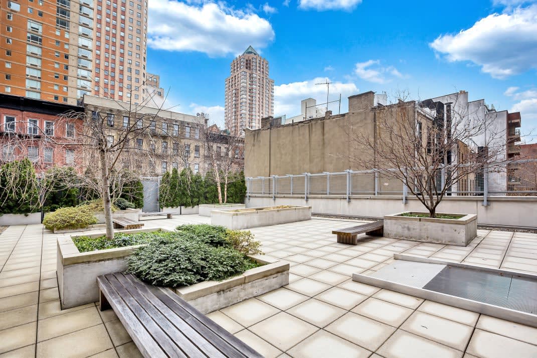 310 West 52nd Street, Unit 8C