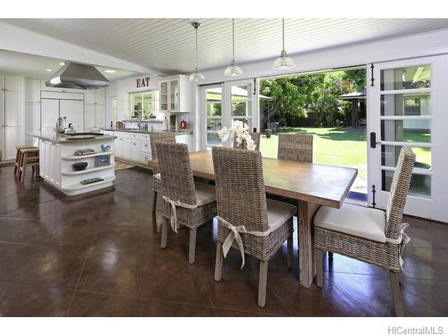 Jason Carey Sells Beautiful Restored Island Style Oahu Home for $2.6M