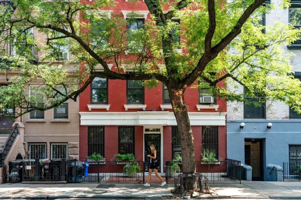 The Curbed New York Moving Guide — Selling New York