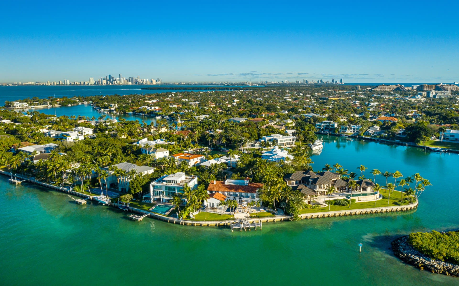 Browse Luxury Key Biscayne Buildings Giulietta Ulloa Group