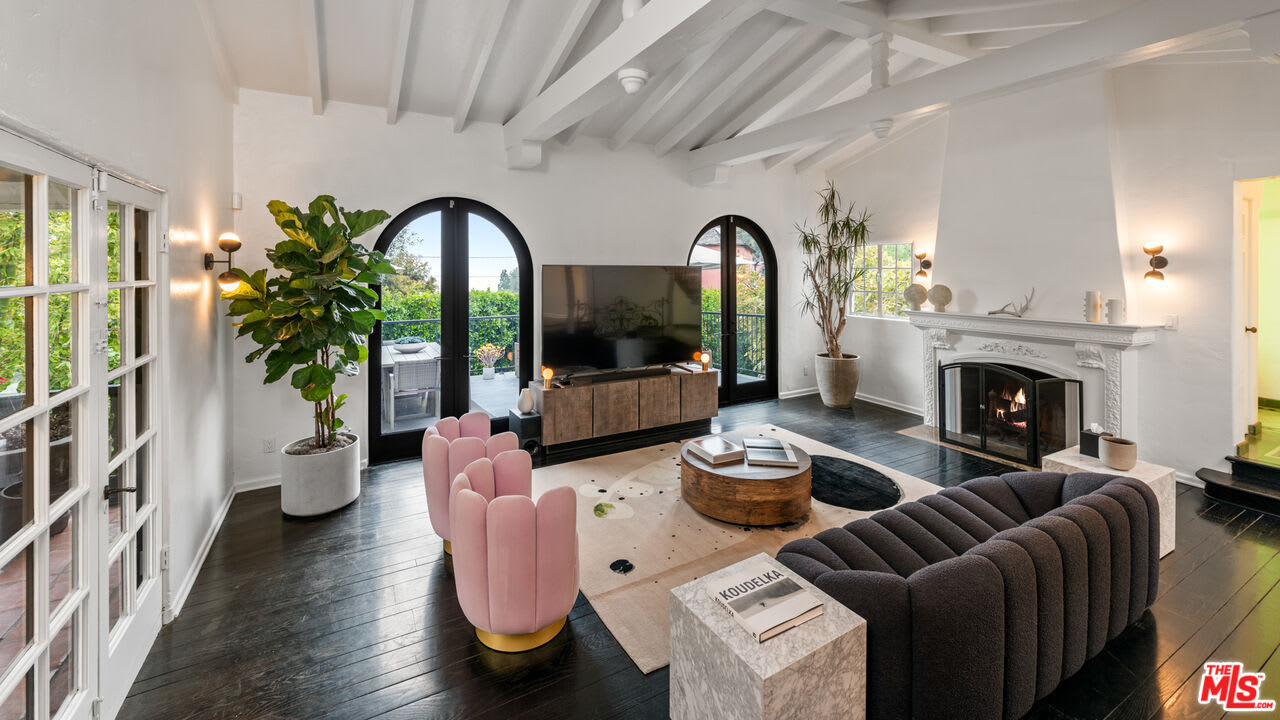 Monochrome Hollywood Regency Flip Behind the Sunset Strip Asking $7 Million  - Curbed LA