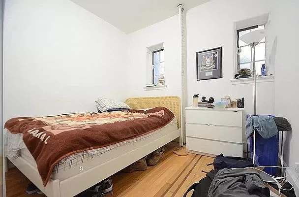 190 W 10th Street Unit: 4-B