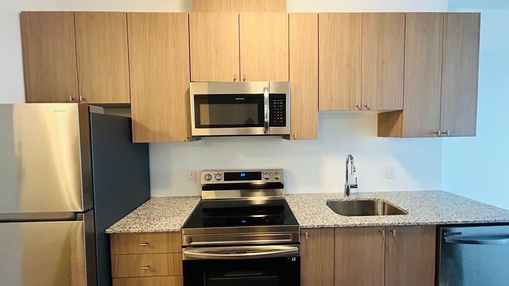 460 Gordon Krantz Ave Unit: 303