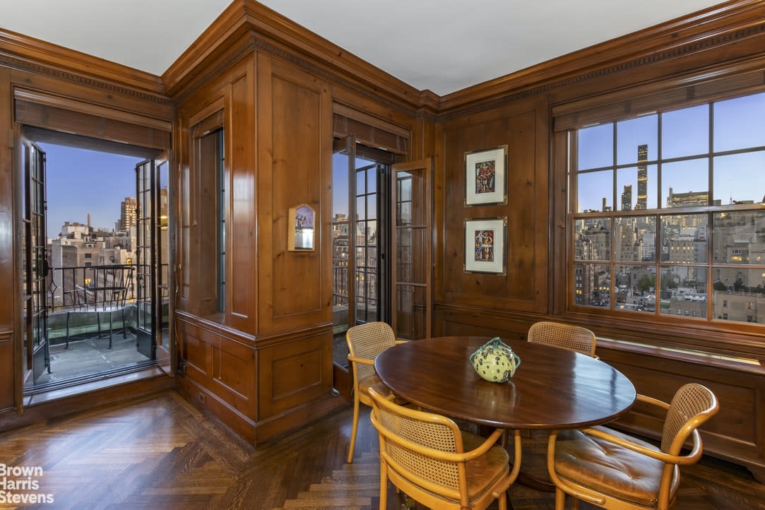 3 East 77th Street, 15B