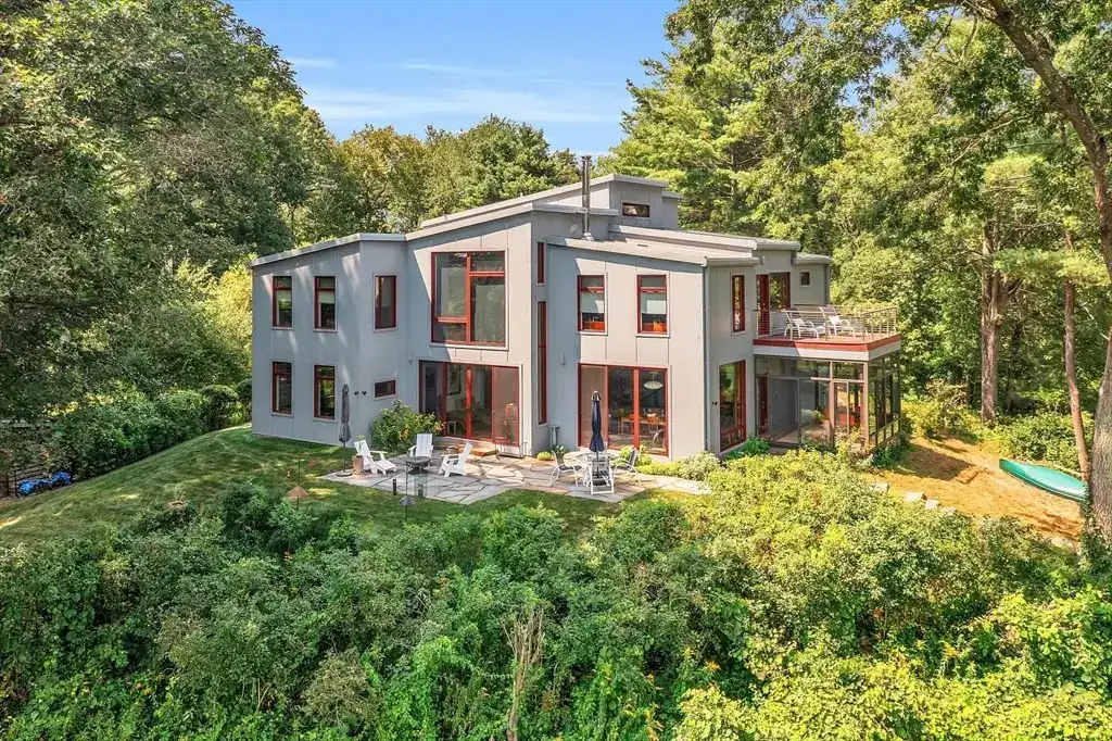 17 Lincoln Lane, Sudbury, MA