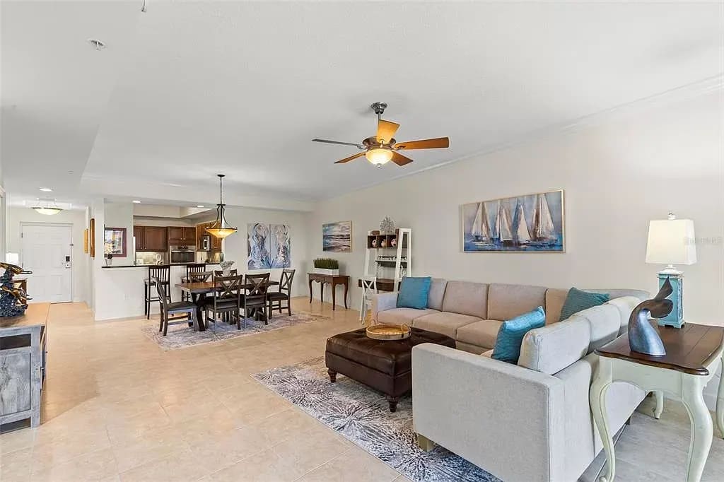 102 YACHT HARBOR DRIVE Unit: 369