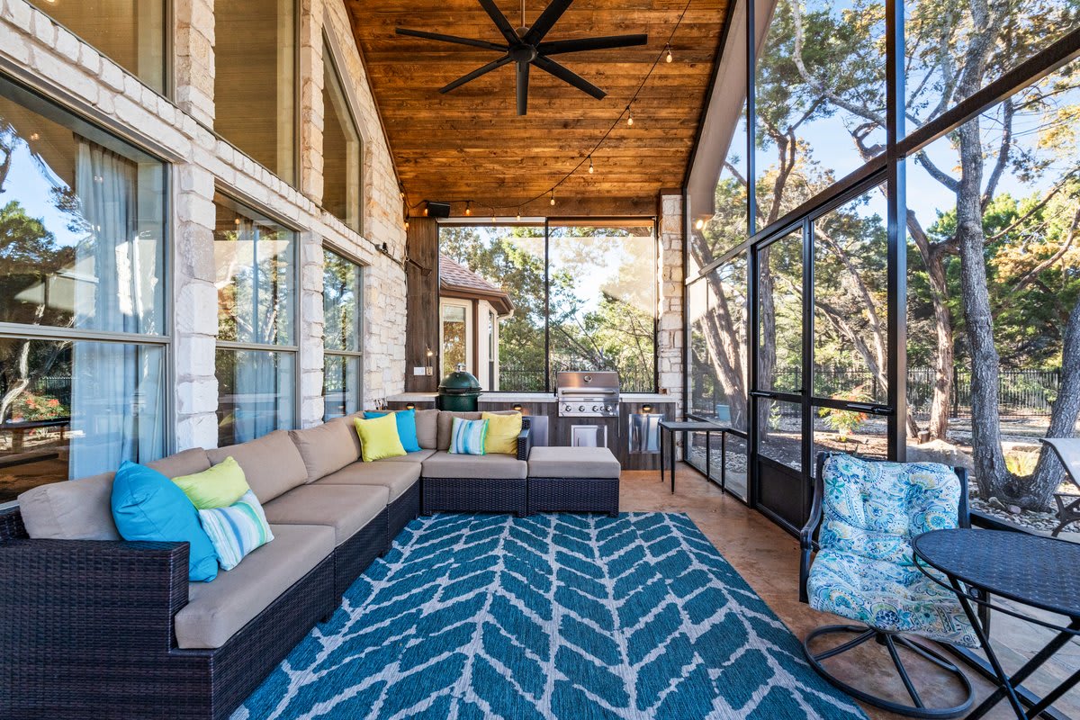 Hill Country Oasis