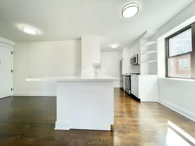 THE WASHINGTON IRVING HOUSE