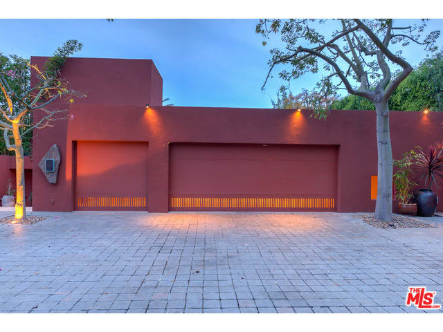 153 S Burlingame Ave