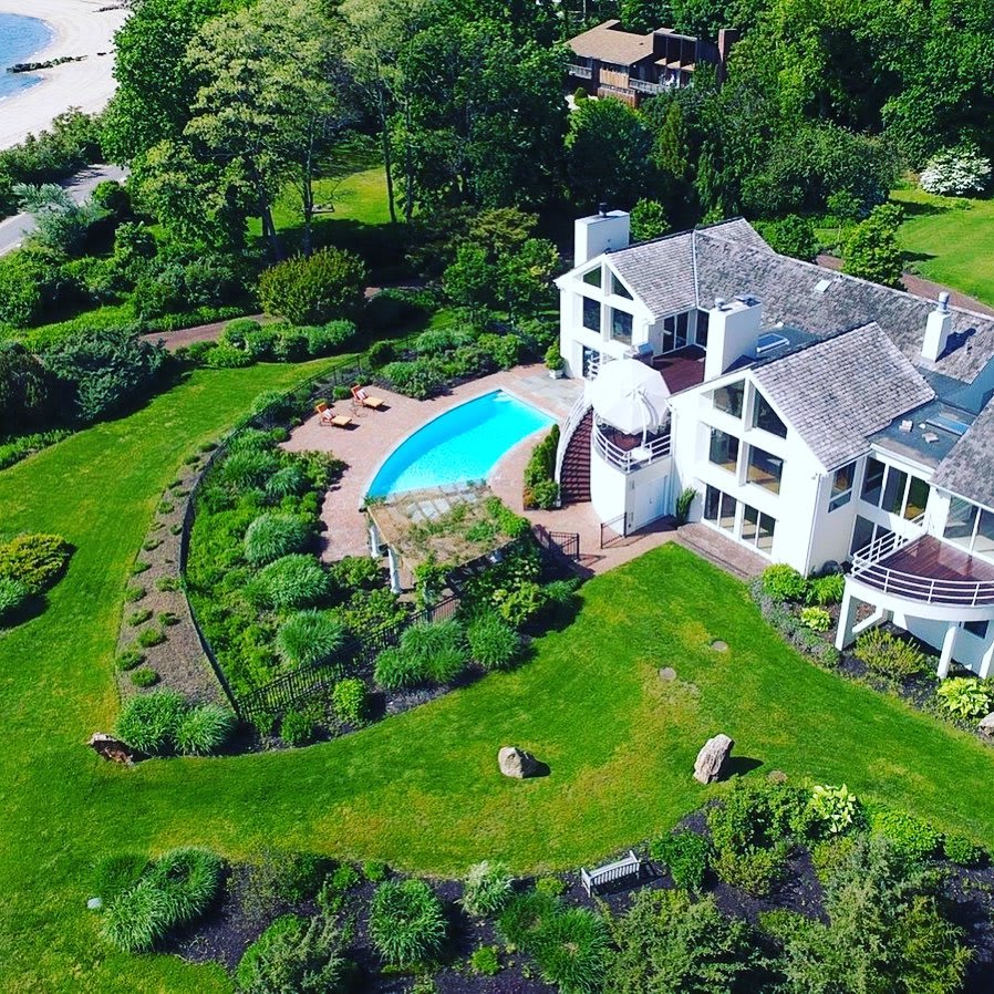 Port Washington and Sands Point Real Estate Maggie Keats